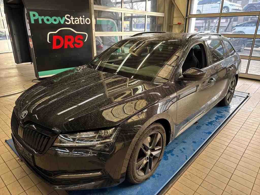 Slika vozila &Scaron;KODA Superb