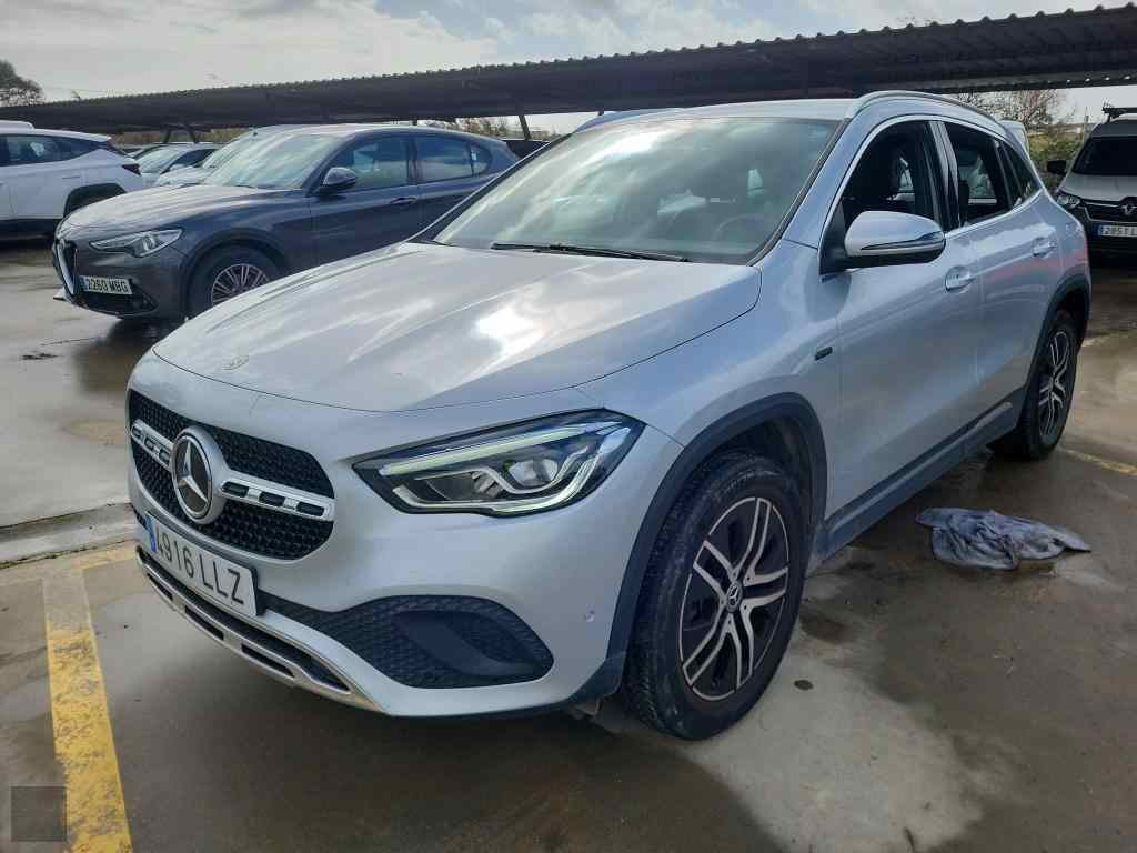 Slika vozila MERCEDES-BENZ GLA-Class