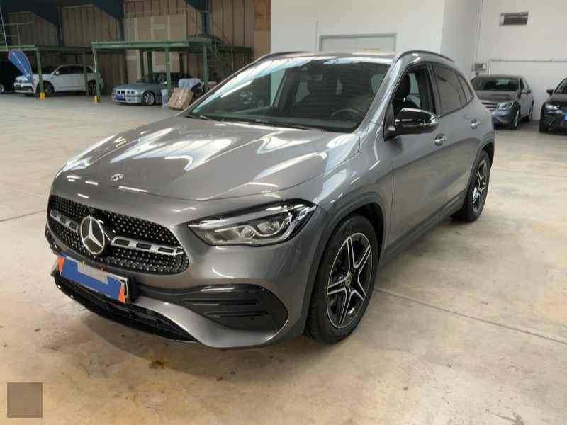 Slika vozila MERCEDES-BENZ GLA-Class