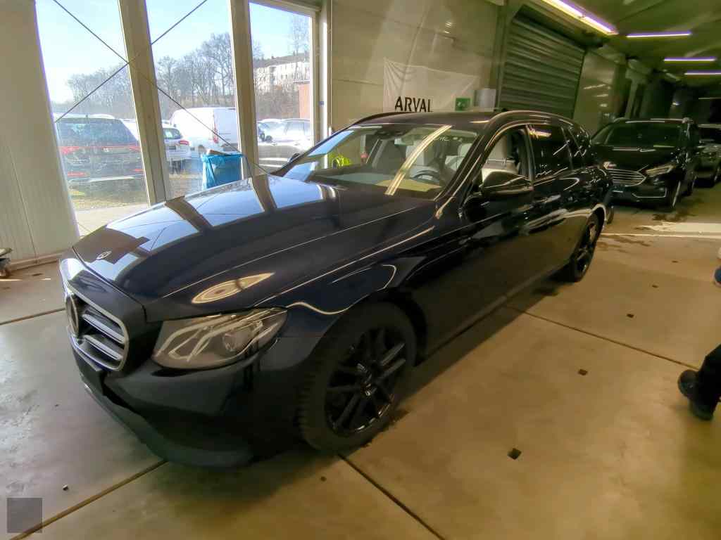 Slika vozila MERCEDES-BENZ E-Class