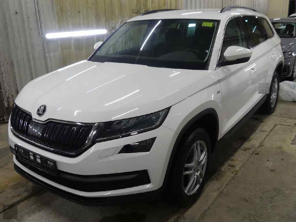 Slika vozila &Scaron;KODA Superb