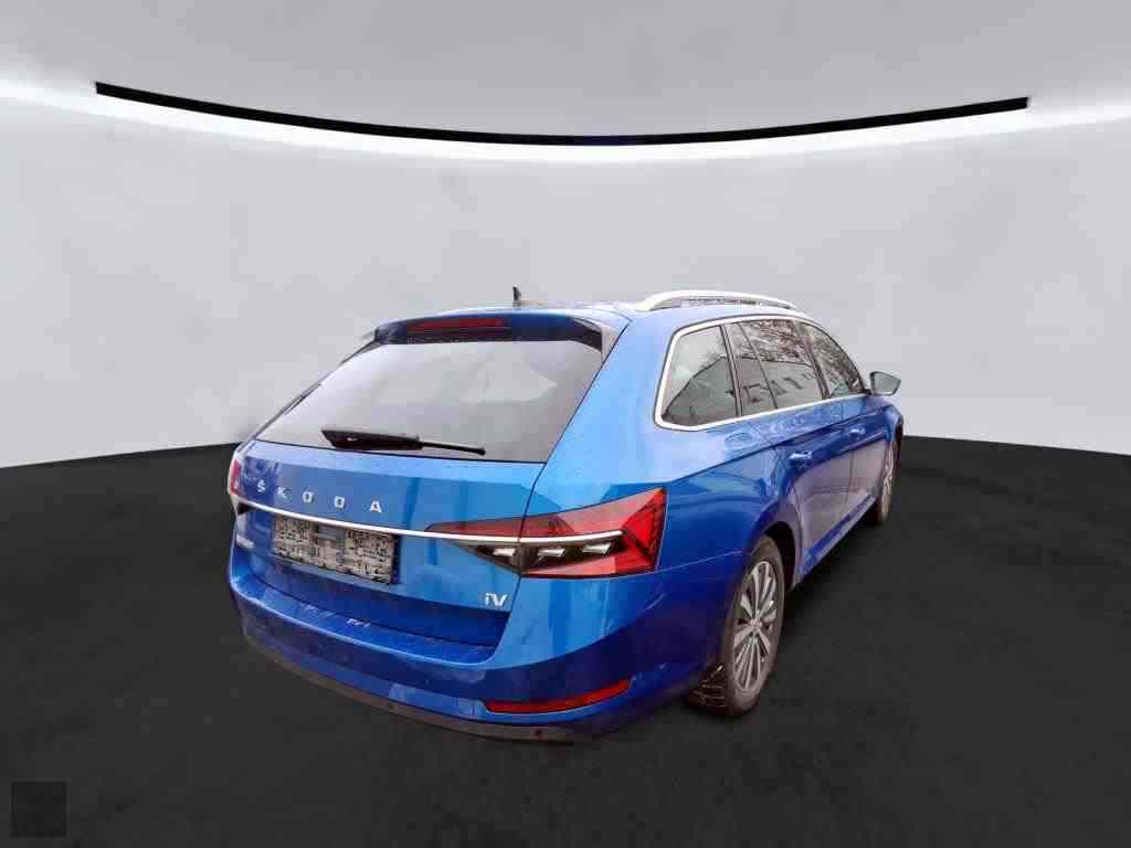 Slika vozila &Scaron;KODA Superb