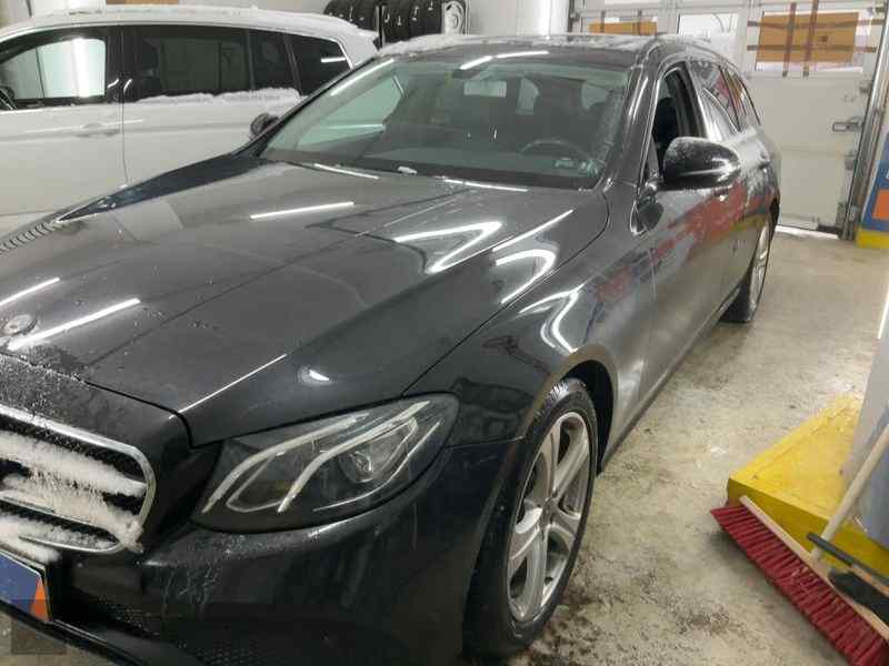 Slika vozila MERCEDES-BENZ E-Class