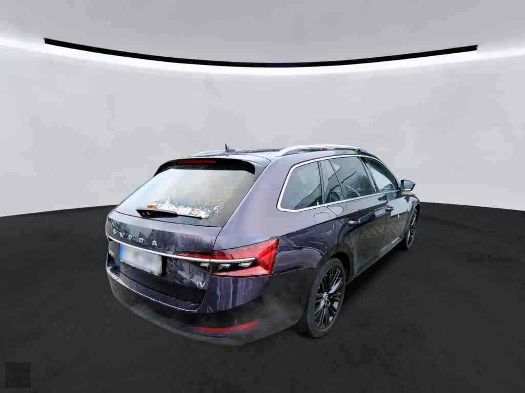 Slika vozila &Scaron;KODA Superb