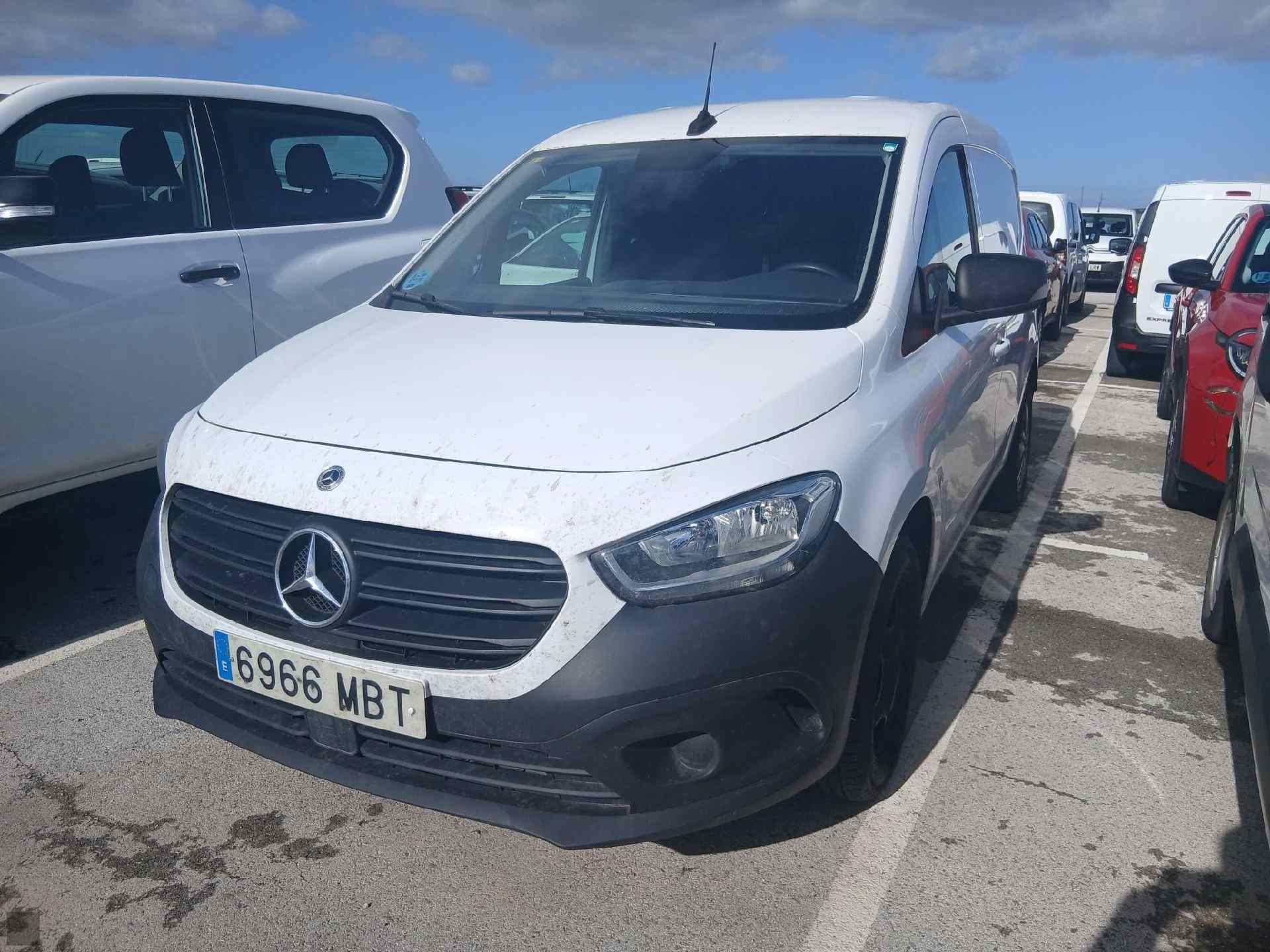 Slika vozila MERCEDES-BENZ T-Class