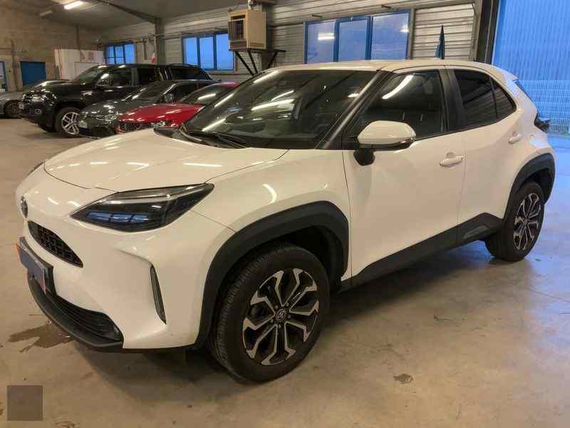 Slika vozila TOYOTA Yaris Cross