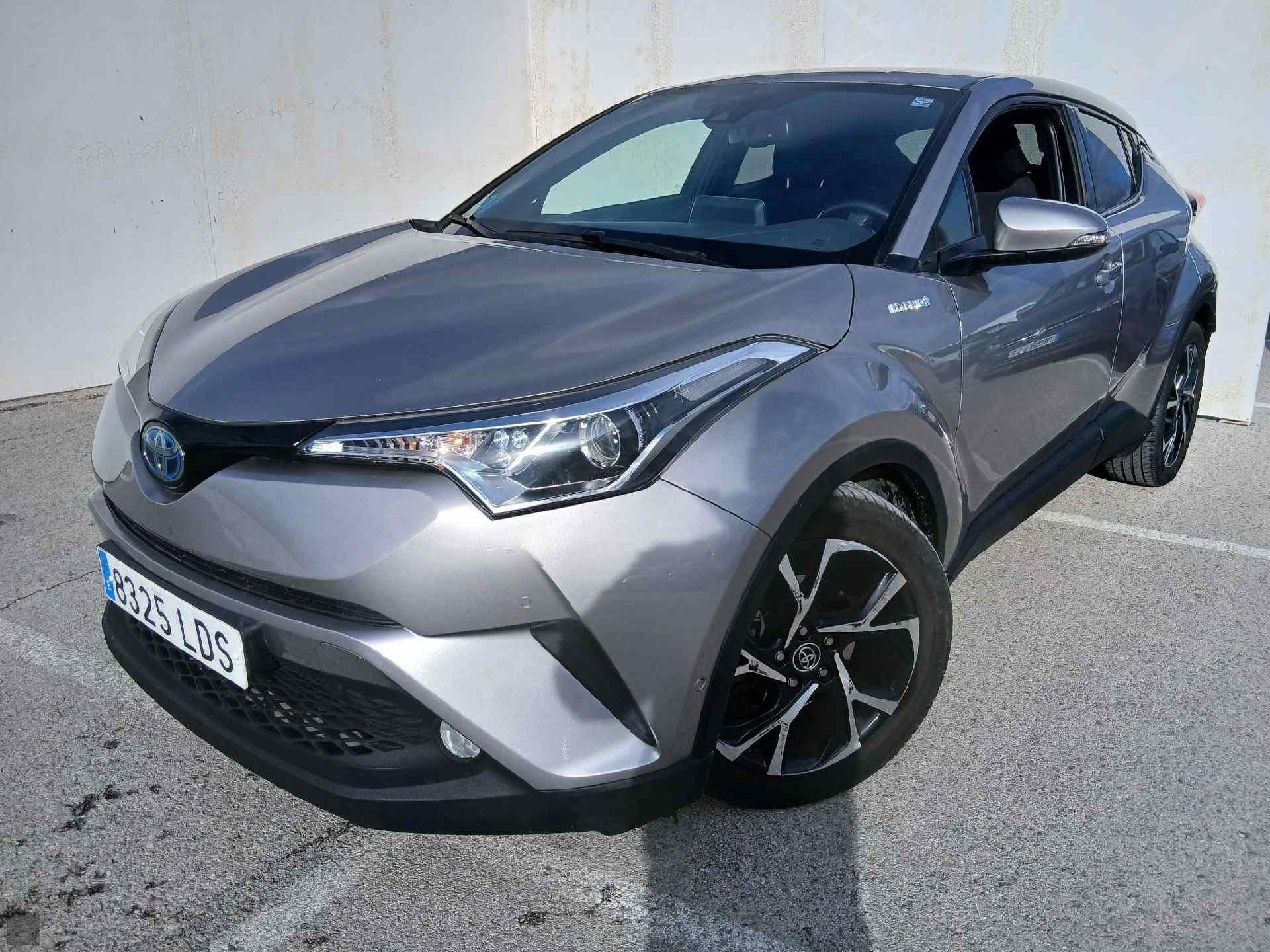 Slika vozila TOYOTA C-HR