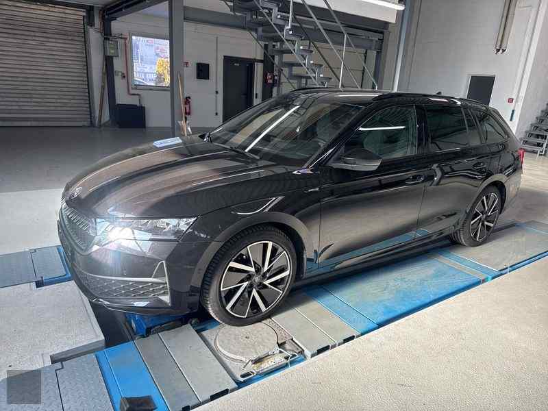 Slika vozila &Scaron;KODA Octavia