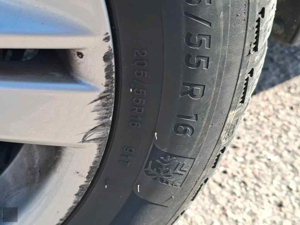 Slika vozila TOYOTA Corolla