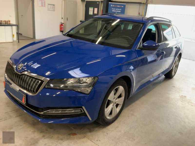 Slika vozila &Scaron;KODA Superb