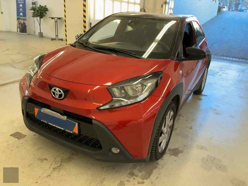 Slika vozila TOYOTA Aygo X