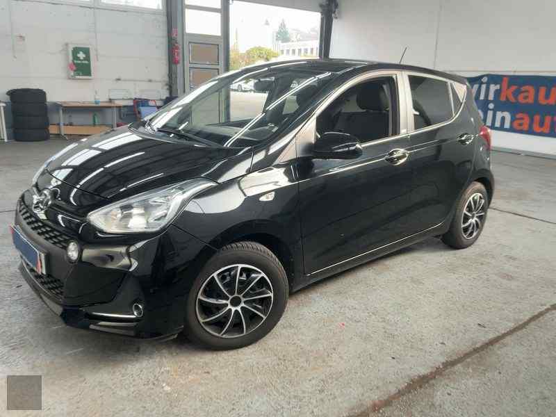 Slika vozila HYUNDAI i10