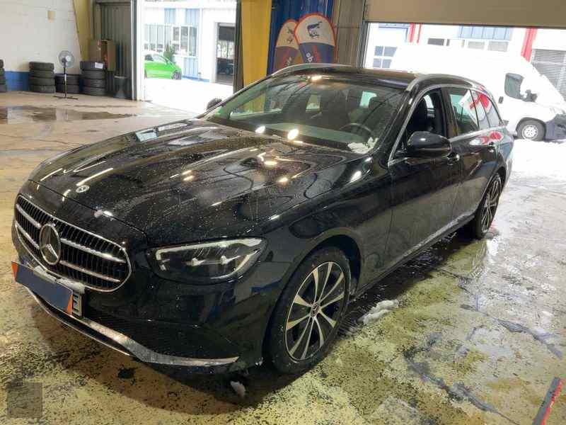 Slika vozila MERCEDES-BENZ E-Class