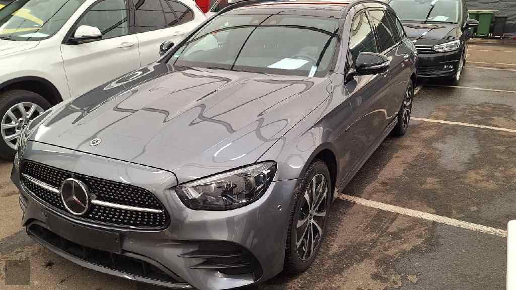 Slika vozila MERCEDES-BENZ E-Class