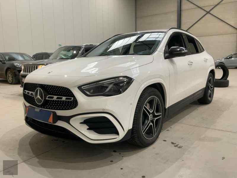 Slika vozila MERCEDES-BENZ GLA-Class