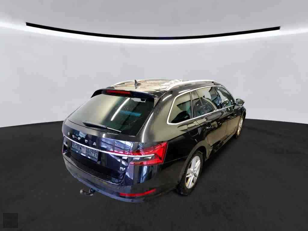 Slika vozila &Scaron;KODA Superb