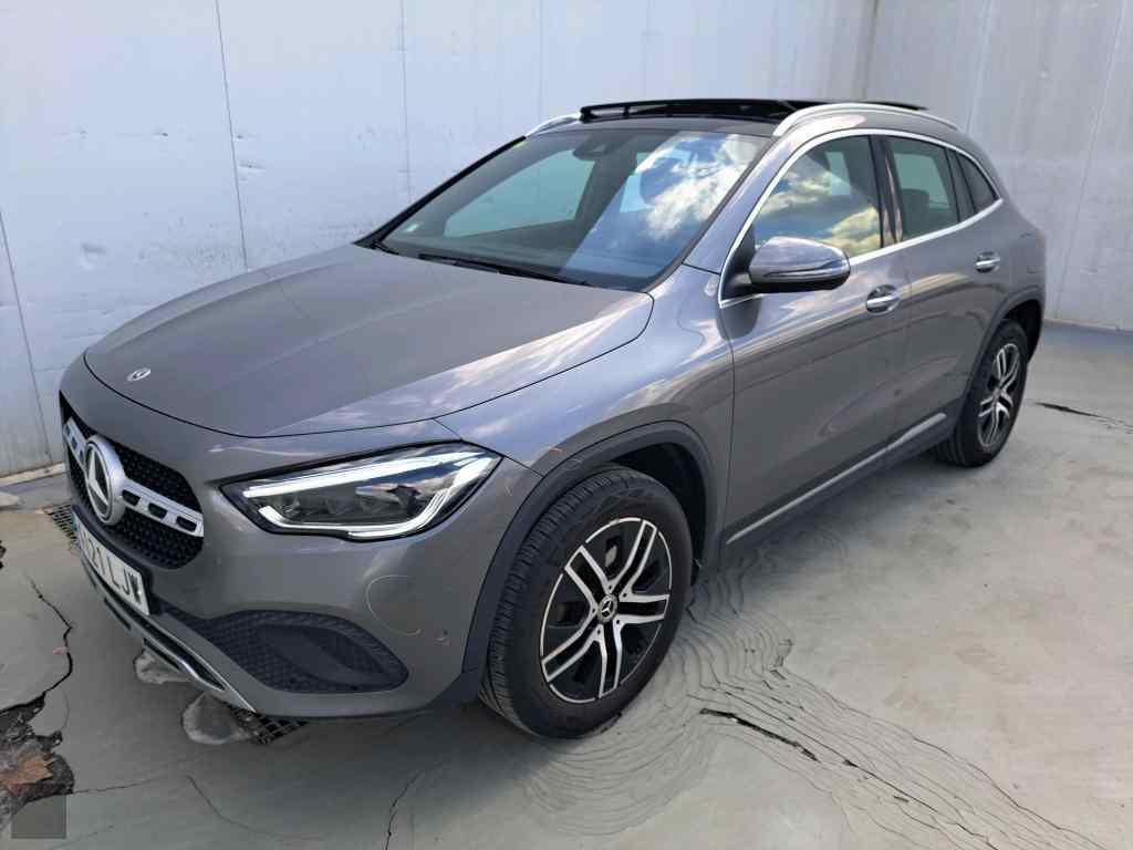Slika vozila MERCEDES-BENZ GLA-Class