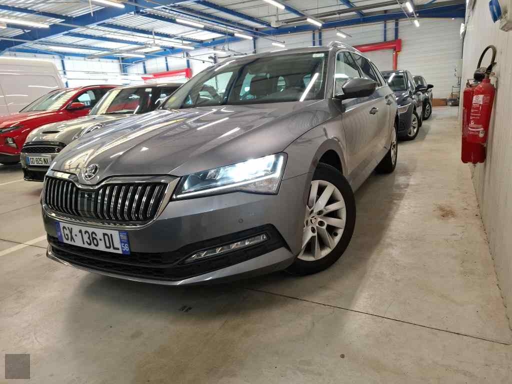 Slika vozila &Scaron;KODA Superb