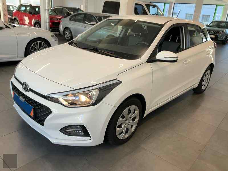 Slika vozila HYUNDAI i20