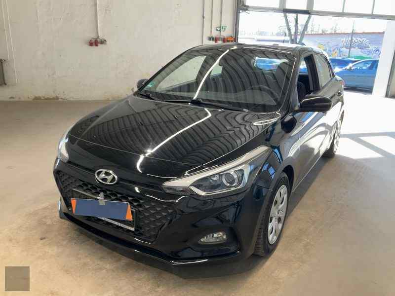 Slika vozila HYUNDAI i20