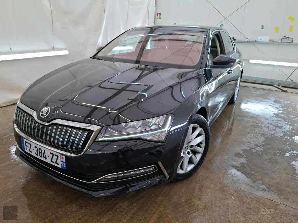 Slika vozila &Scaron;KODA Superb