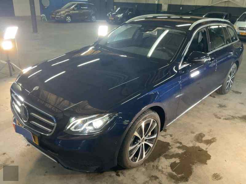 Slika vozila MERCEDES-BENZ E-Class