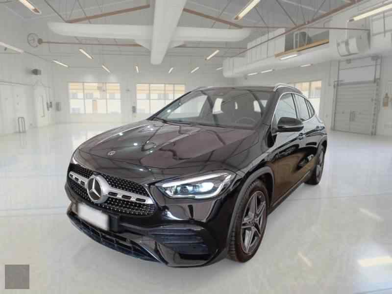 Снимка на превозно средство MERCEDES-BENZ GLA-Class
