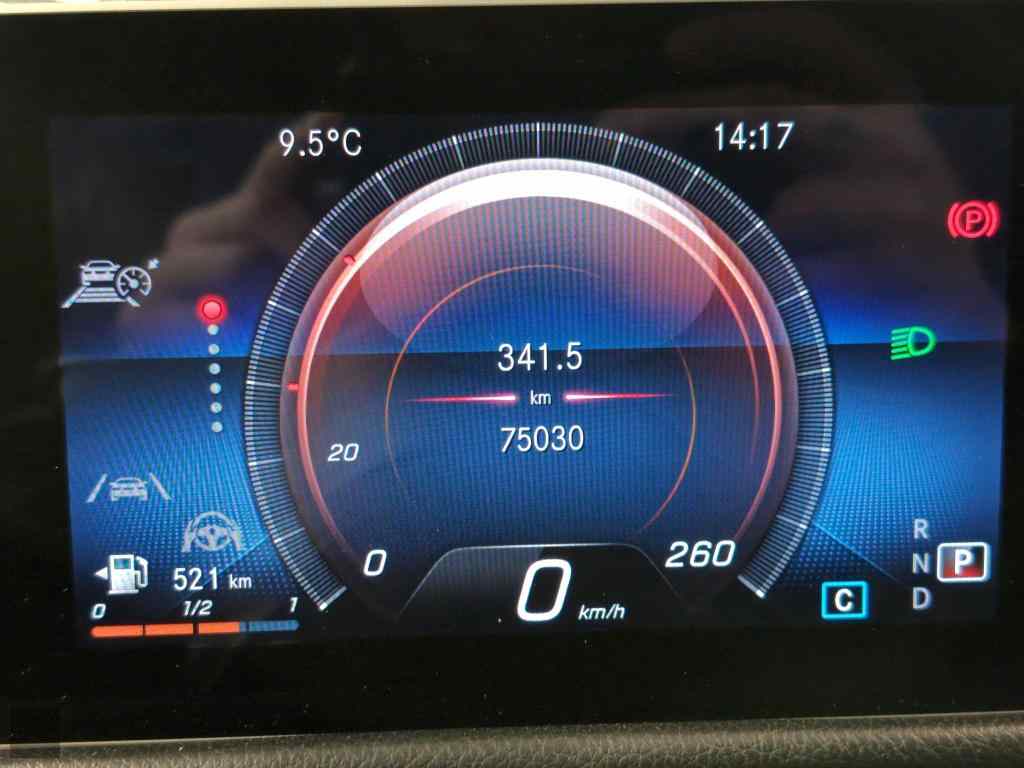 Slika vozila MERCEDES-BENZ GLB-Class