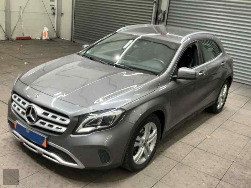 Slika vozila MERCEDES-BENZ GLA-Class