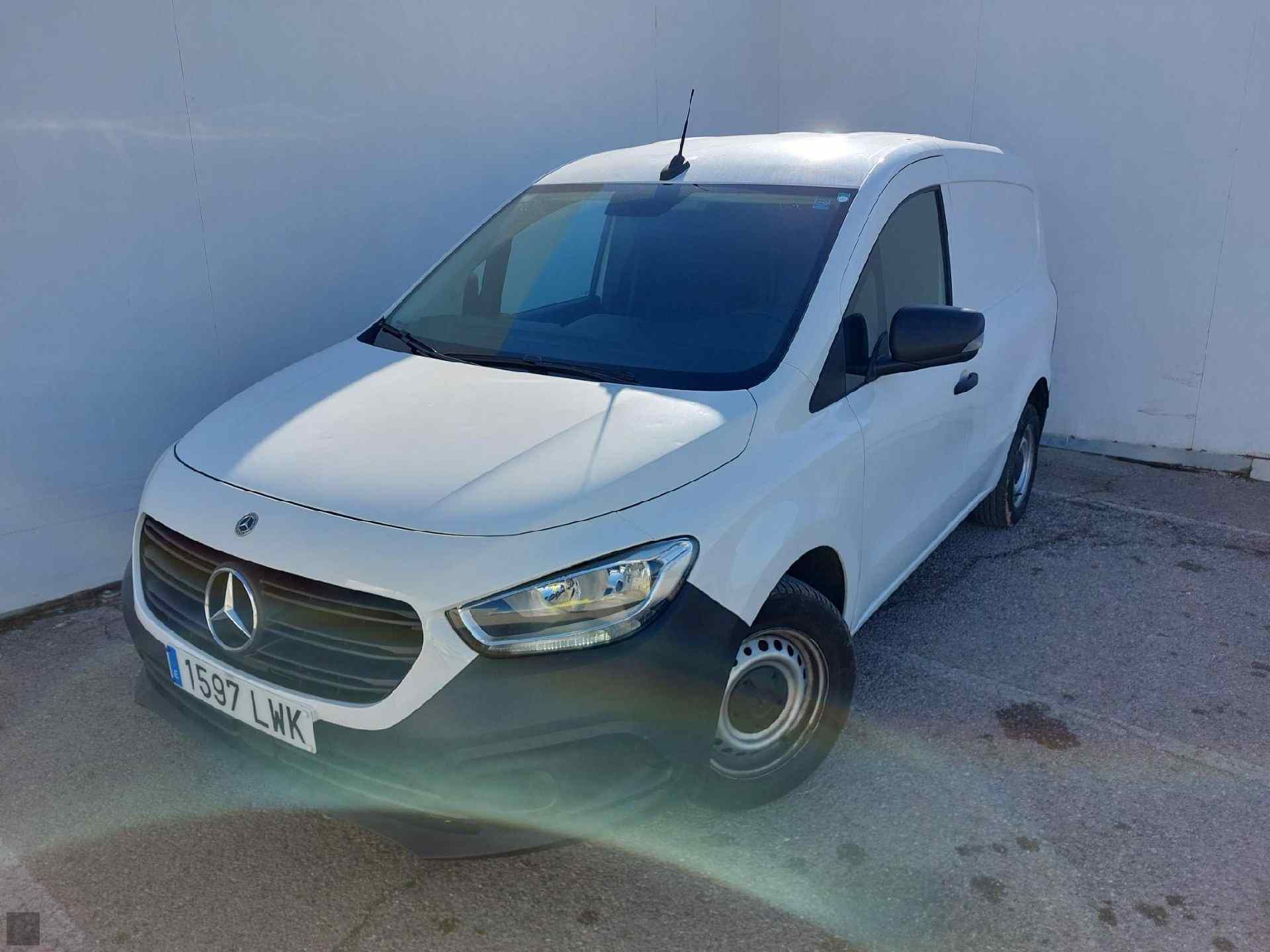 Slika vozila MERCEDES-BENZ T-Class