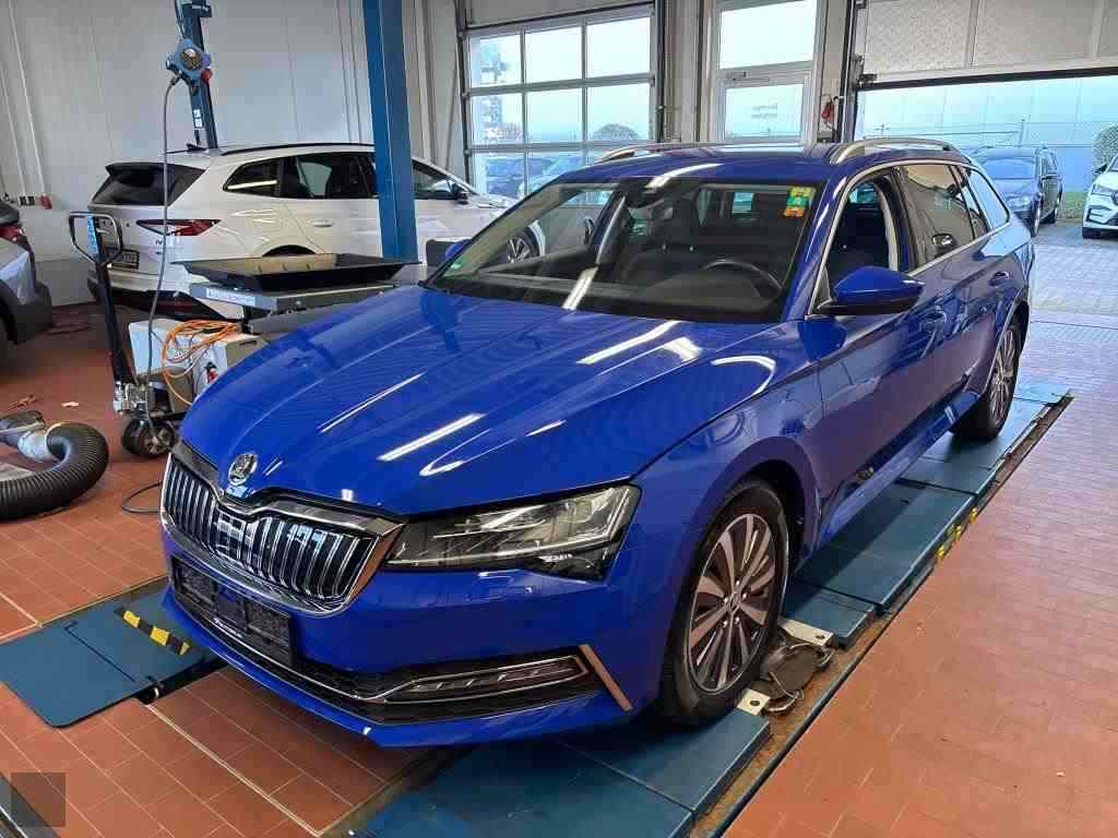 Slika vozila &Scaron;KODA Superb