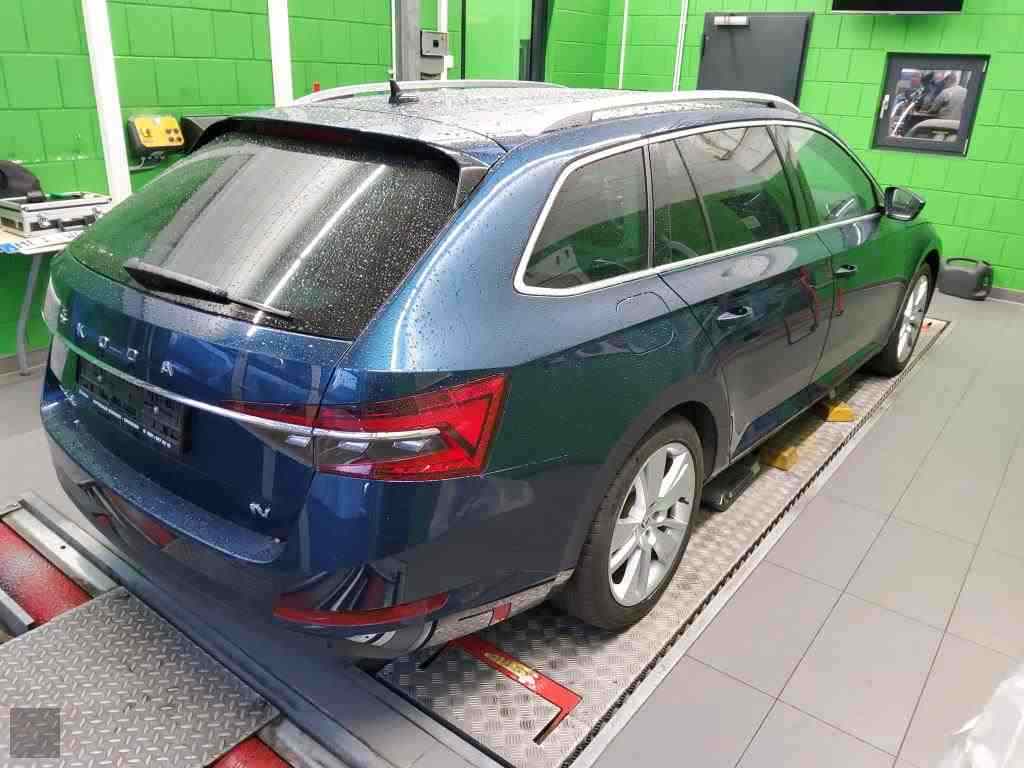 Slika vozila &Scaron;KODA Superb