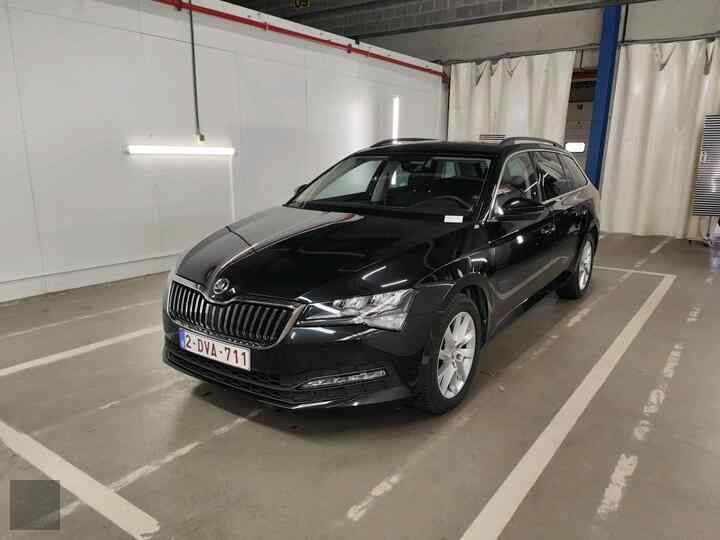 Slika vozila &Scaron;KODA Superb