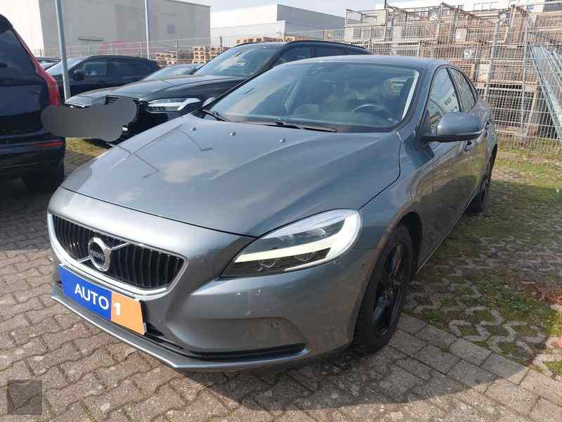 Slika vozila VOLVO V40