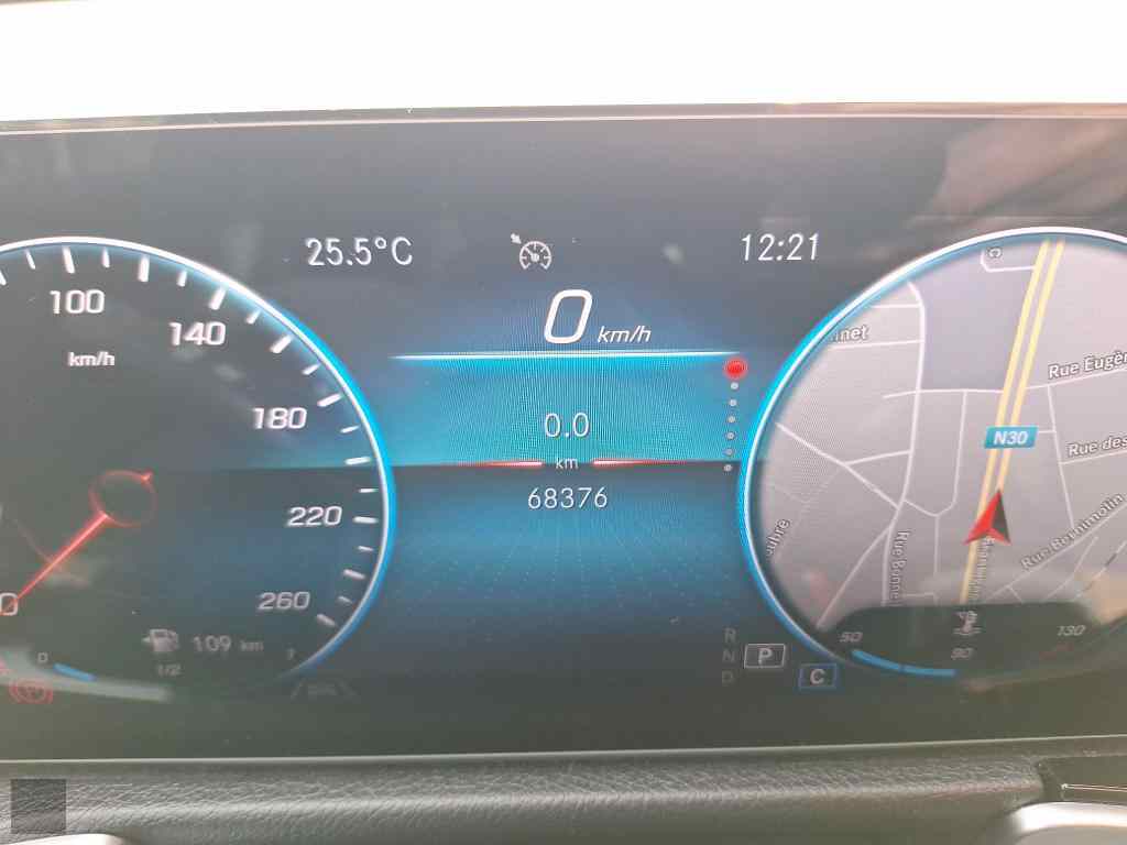 Slika vozila MERCEDES-BENZ GLB-Class