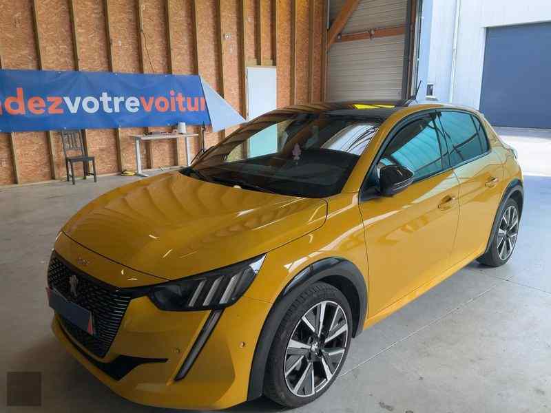 Slika vozila PEUGEOT 208