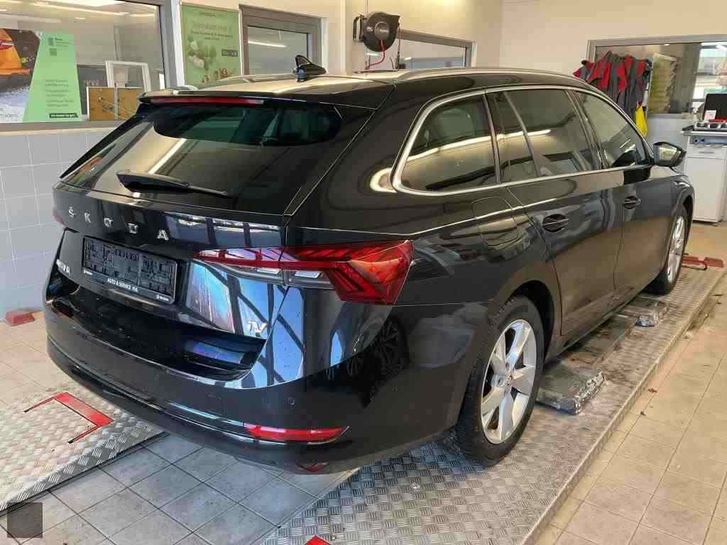 Slika vozila &Scaron;KODA Octavia