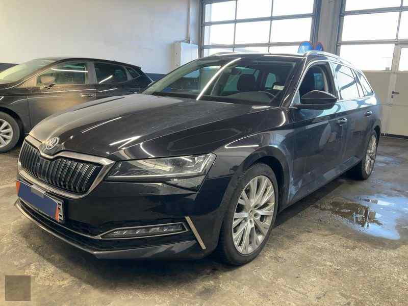 Slika vozila &Scaron;KODA Superb