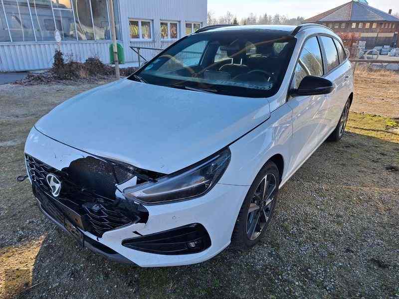 Slika vozila HYUNDAI i30