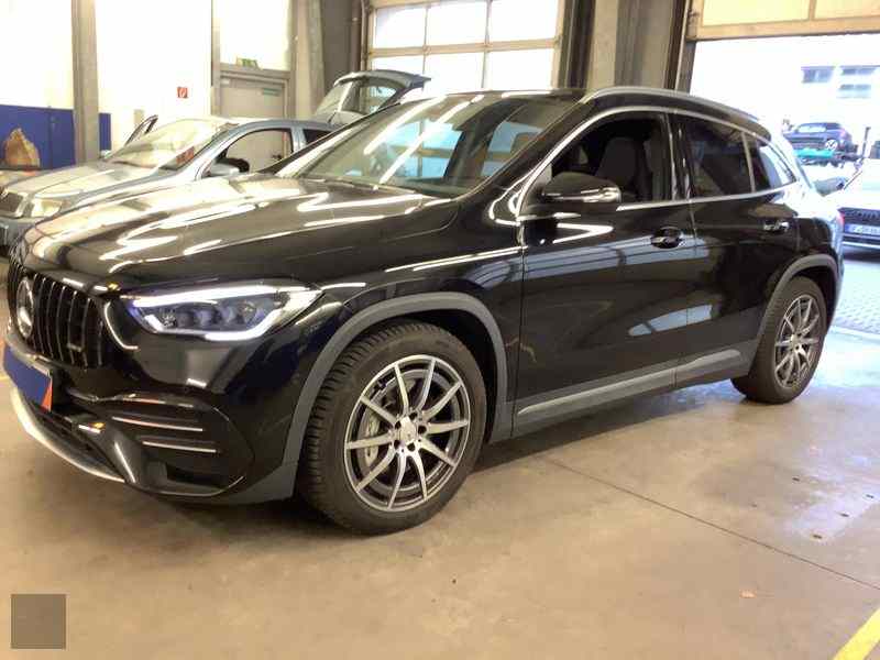 Slika vozila MERCEDES-BENZ GLA-Class