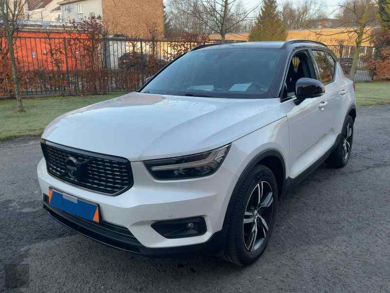 Slika vozila VOLVO C40