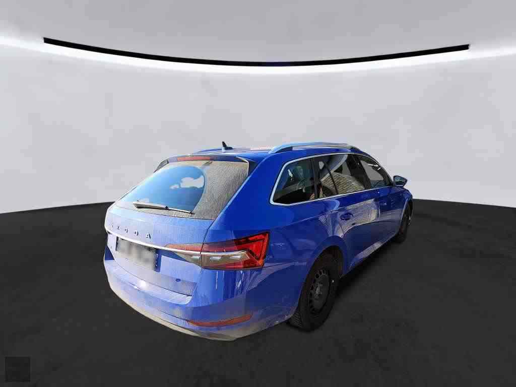 Slika vozila &Scaron;KODA Superb