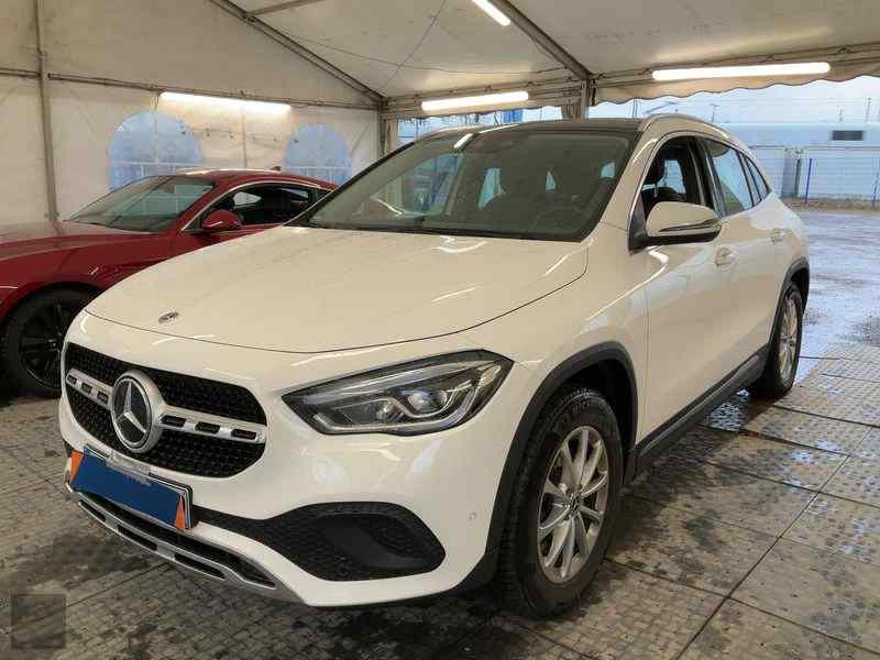 Slika vozila MERCEDES-BENZ GLA-Class