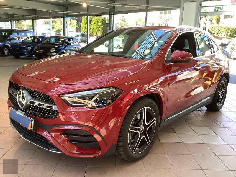 Slika vozila MERCEDES-BENZ GLA-Class