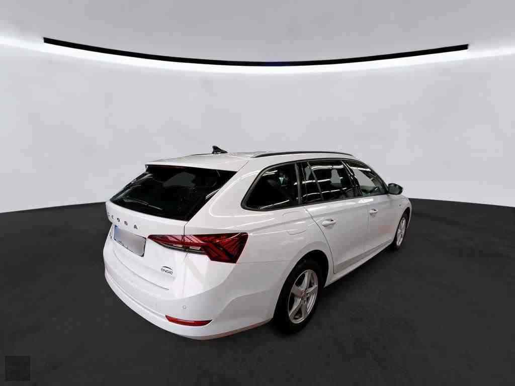 Slika vozila &Scaron;KODA Octavia