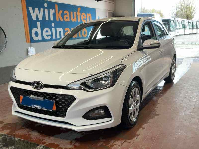Slika vozila HYUNDAI i20