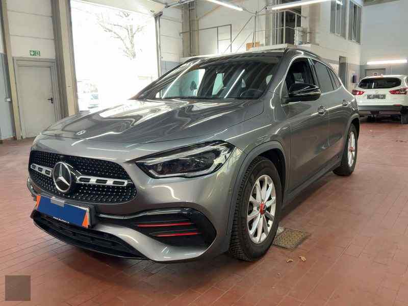 Slika vozila MERCEDES-BENZ GLA-Class