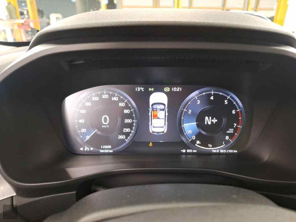 Slika vozila VOLVO XC40