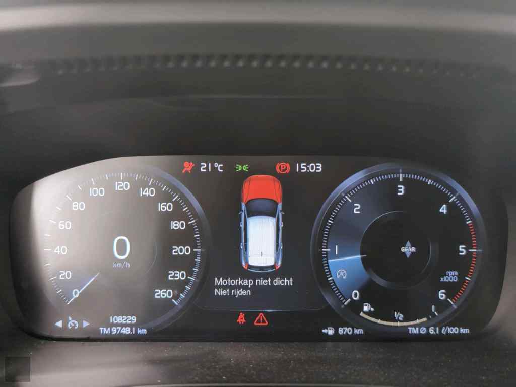 Slika vozila VOLVO C40