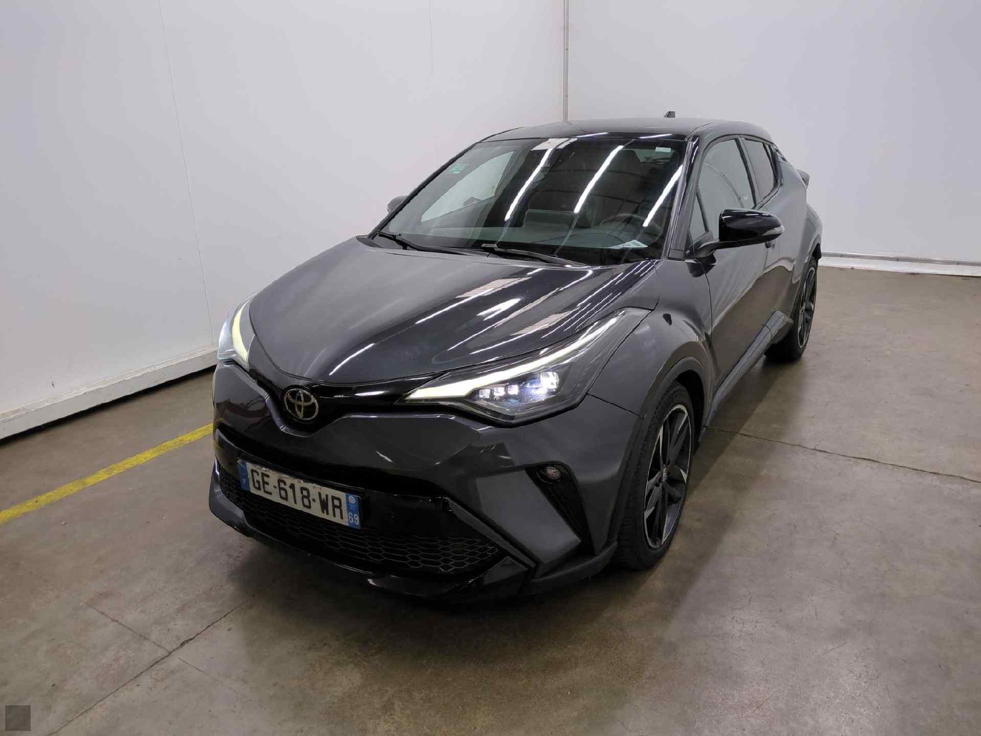 Slika vozila TOYOTA C-HR